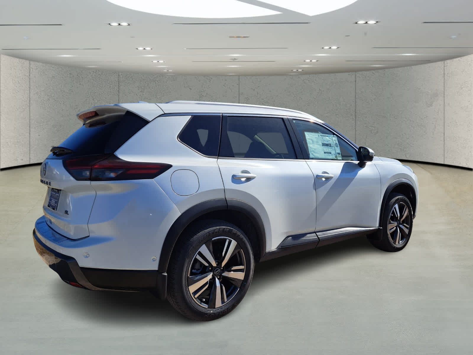 2025 Nissan Rogue SL photo 5