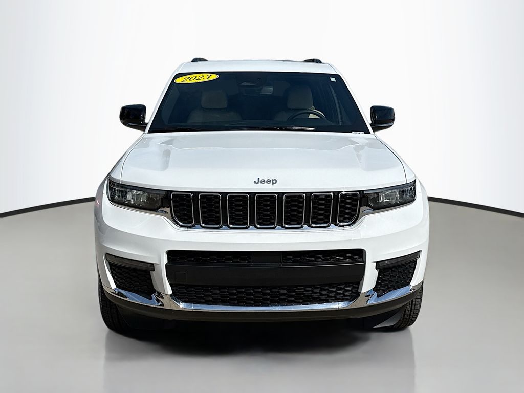 2023 Jeep Grand Cherokee Limited photo 2