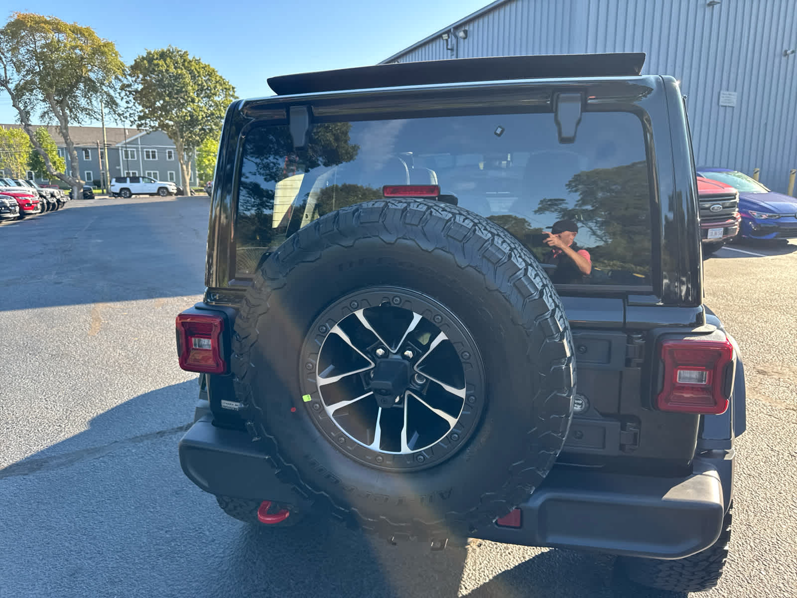 2025 Jeep Wrangler Rubicon photo 7