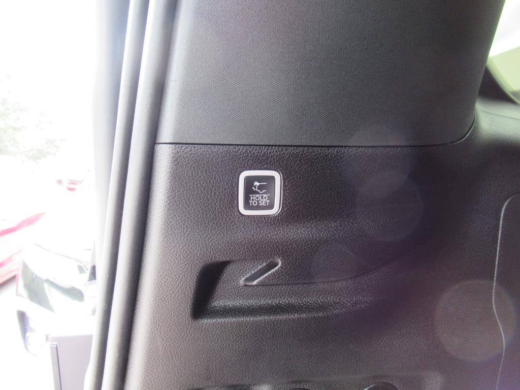 2023 Jeep Wagoneer L Base photo 27