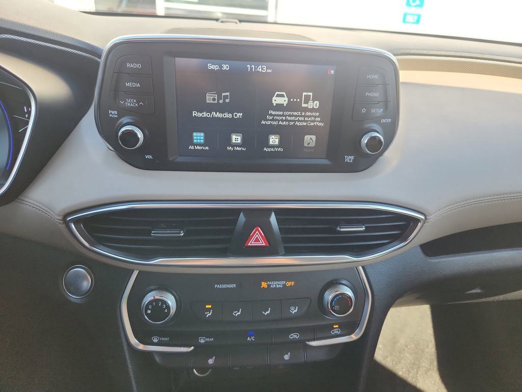 2020 Hyundai Santa Fe SEL photo 12