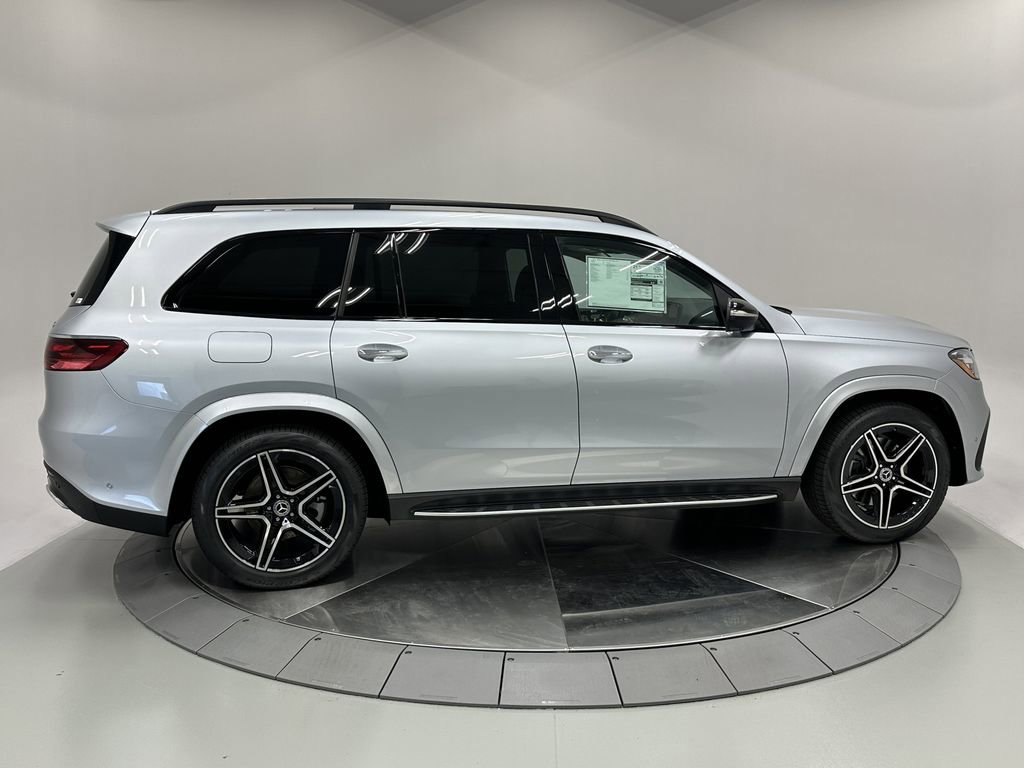 2026 Mercedes Benz GLS 450 4MATIC photo 8