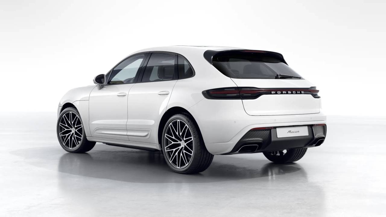 2026 Porsche Macan T photo 3