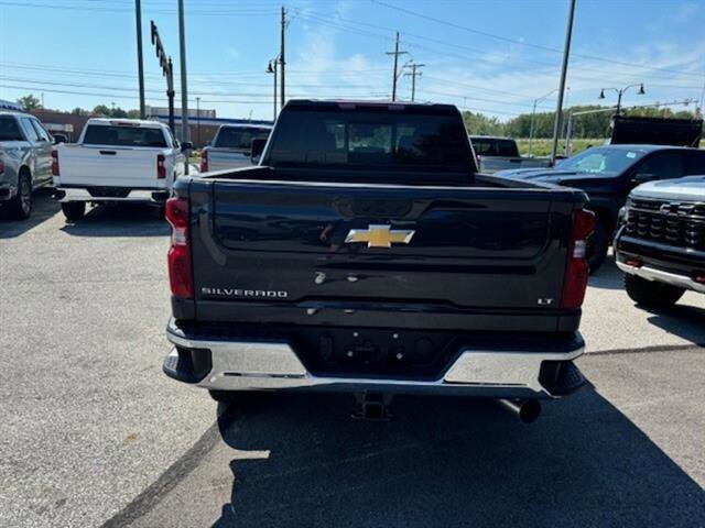 2024 Chevrolet Silverado 2500HD LT photo 4