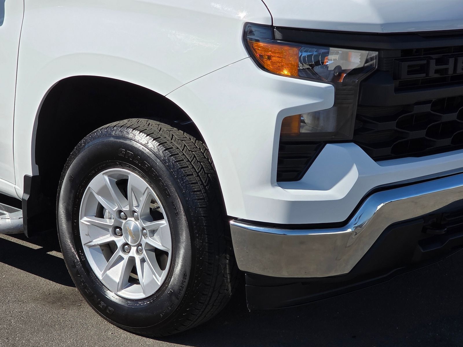 2024 Chevrolet Silverado 1500 photo 4