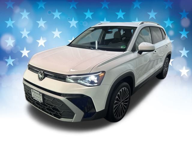 2025 Volkswagen Taos SE photo 7