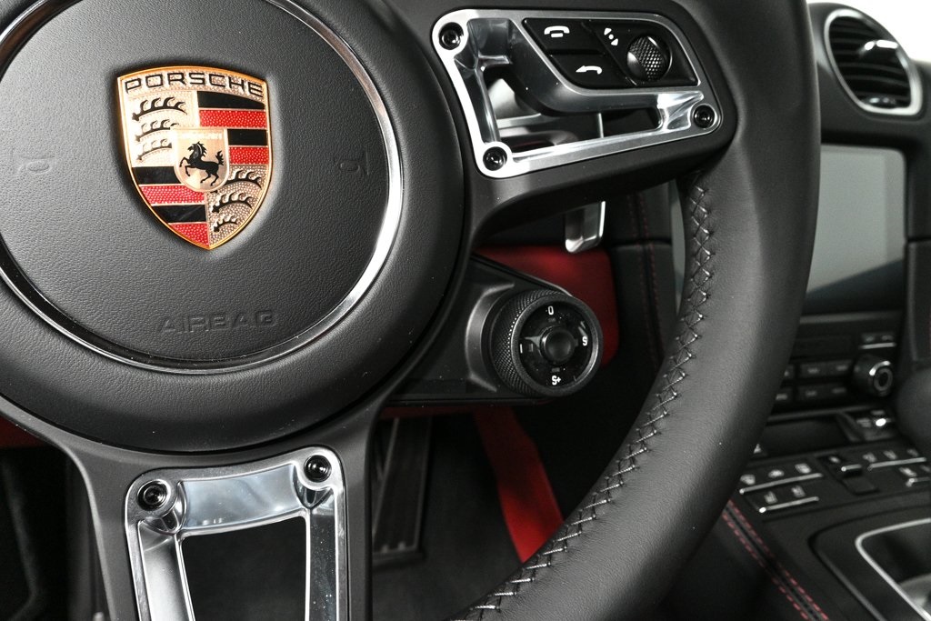 2025 Porsche Cayman GTS 4.0 photo 11