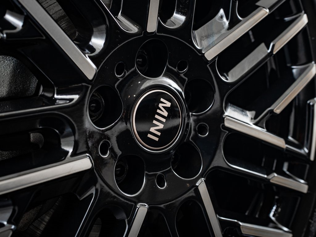 2025 Mini Cooper Signature photo 8