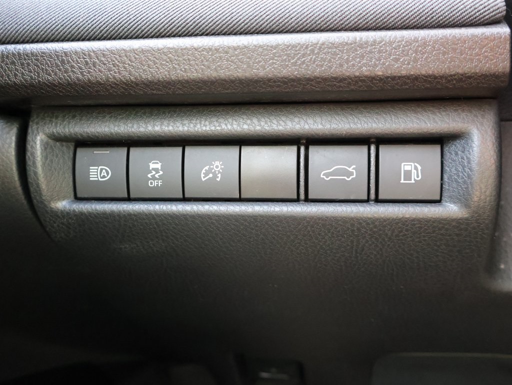 2025 Toyota Camry LE photo 30