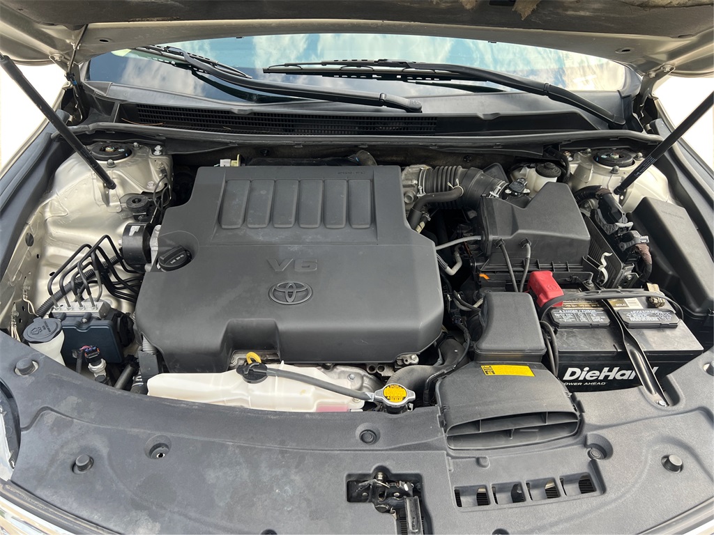 2014 Toyota Avalon XLE photo 11