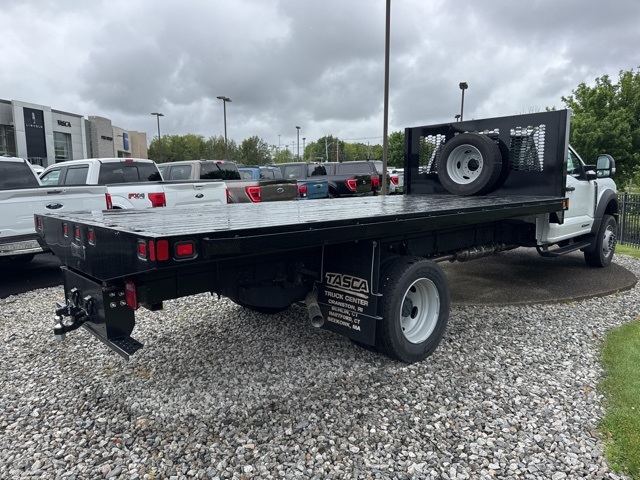 2023 Ford F-600 photo 4