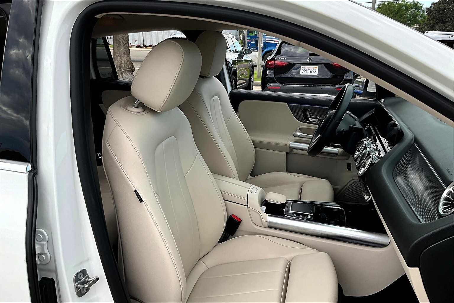 2023 Mercedes Benz GLA 250 photo 8