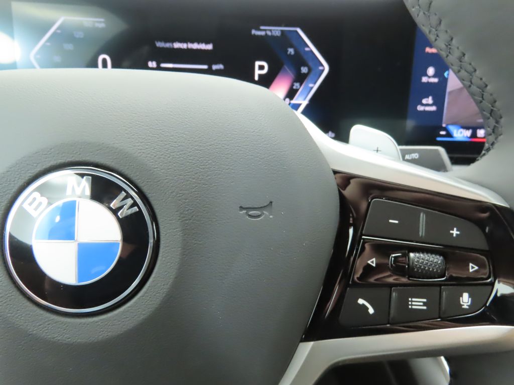 2025 Bmw 330i photo 12