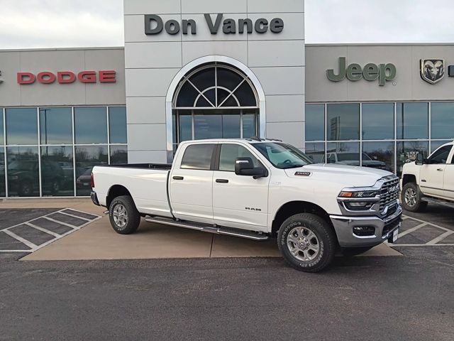 2026 RAM Ram 3500 Pickup Big Horn's photo