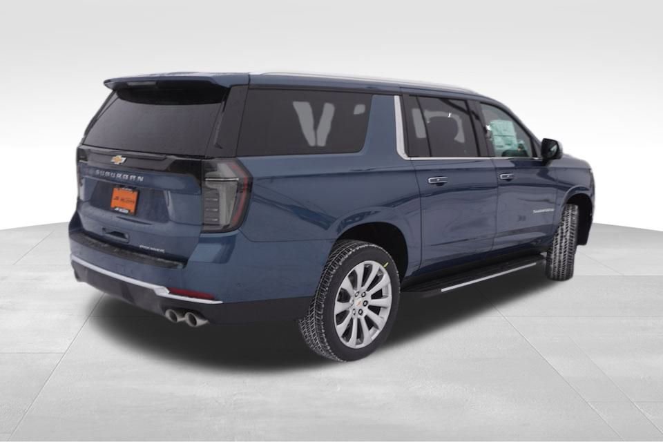 2025 Chevrolet Suburban Premier photo 3