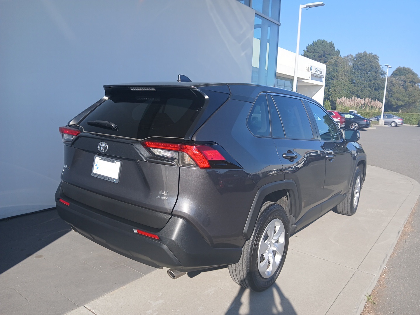 2024 Toyota RAV4 LE photo 5