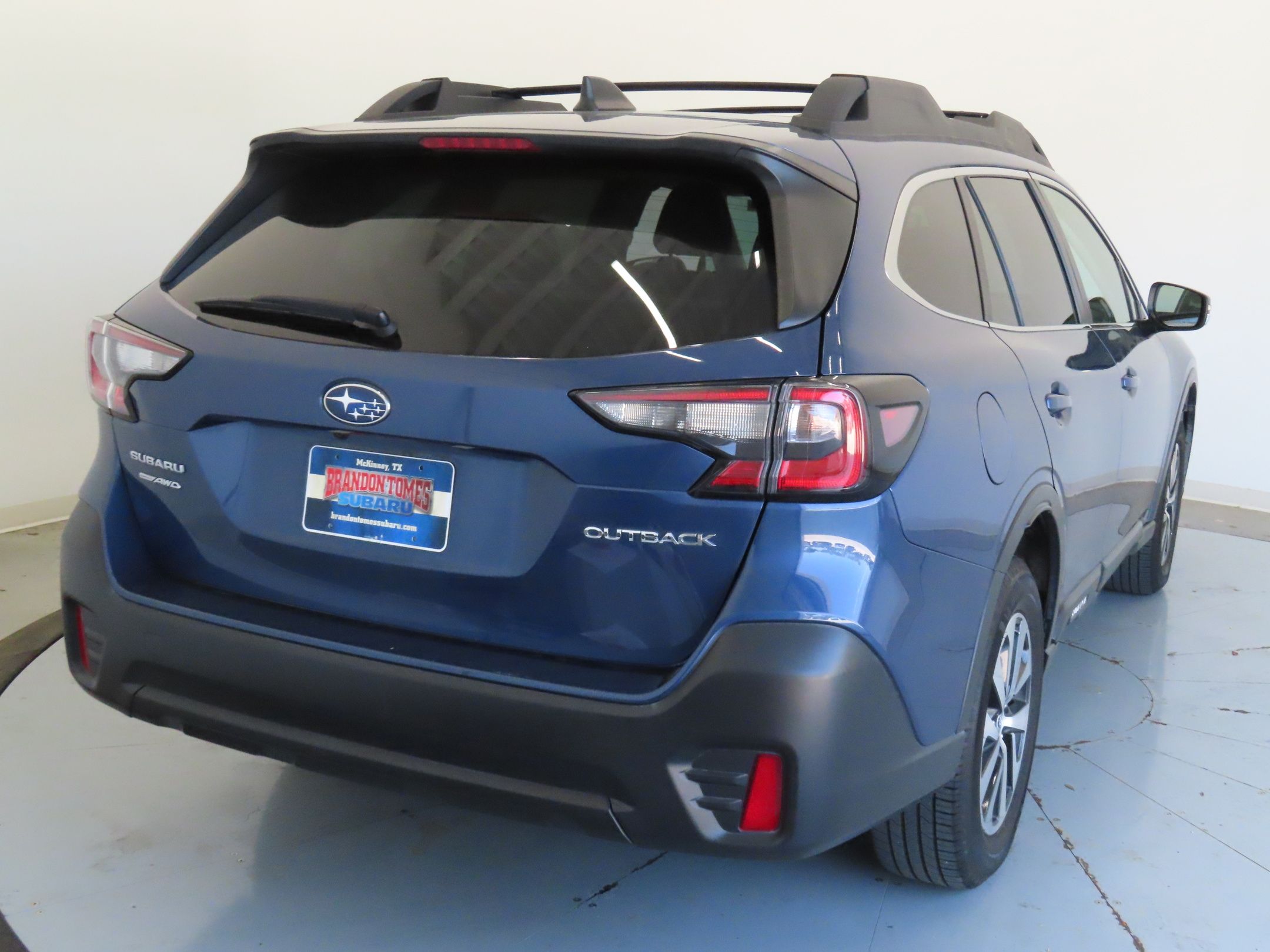2020 Subaru Outback Premium photo 3