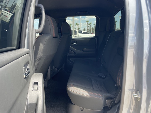 2024 Nissan Frontier PRO-4X photo 15