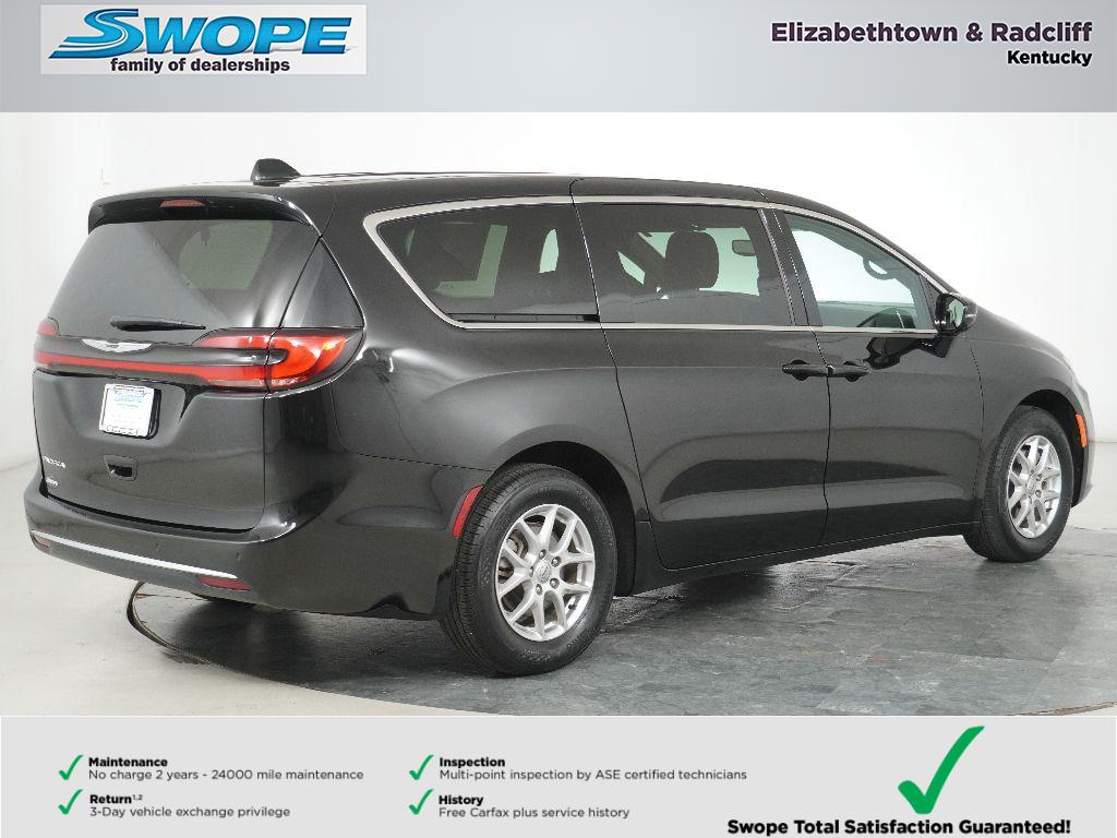 2025 Chrysler Pacifica photo 3