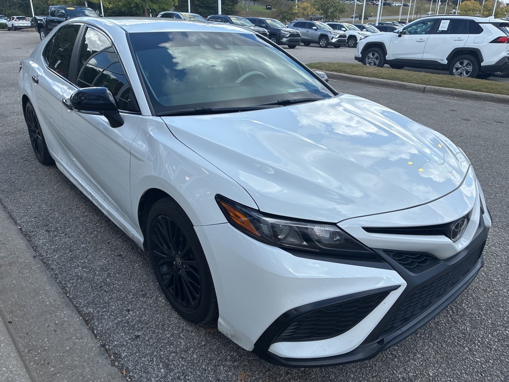2021 Toyota Camry SE photo 4
