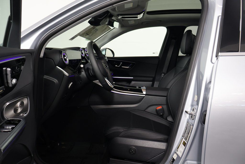 2026 Mercedes Benz GLC 350e 4MATIC photo 5