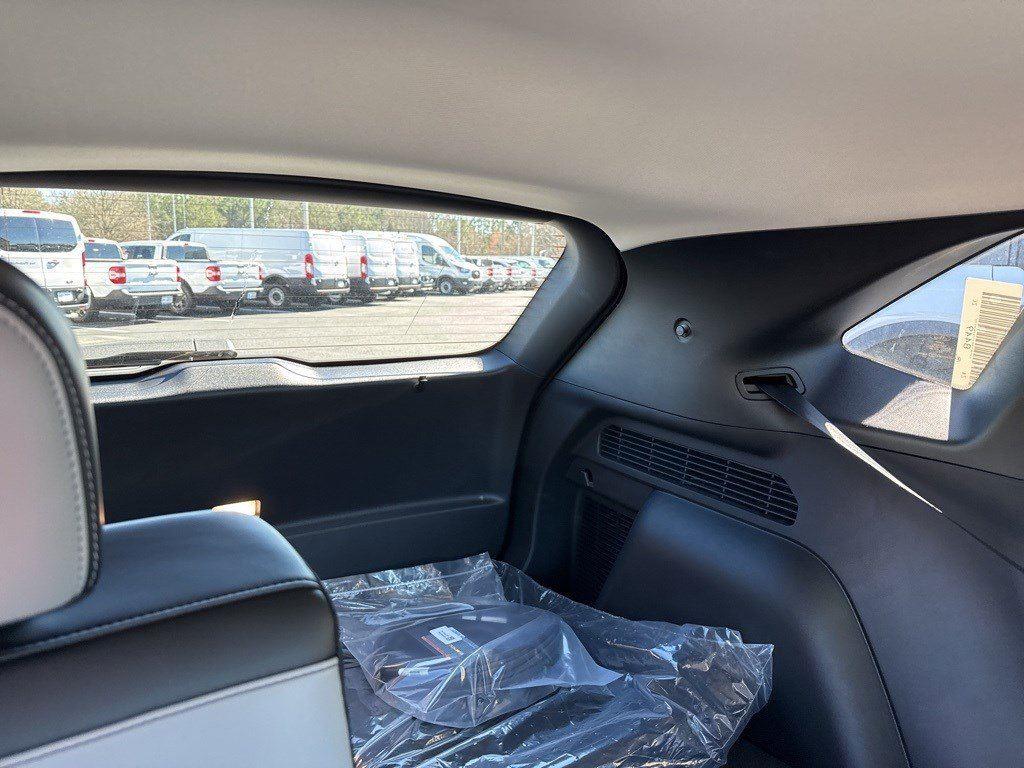 2025 Ford Escape Plug-In Hybrid photo 15