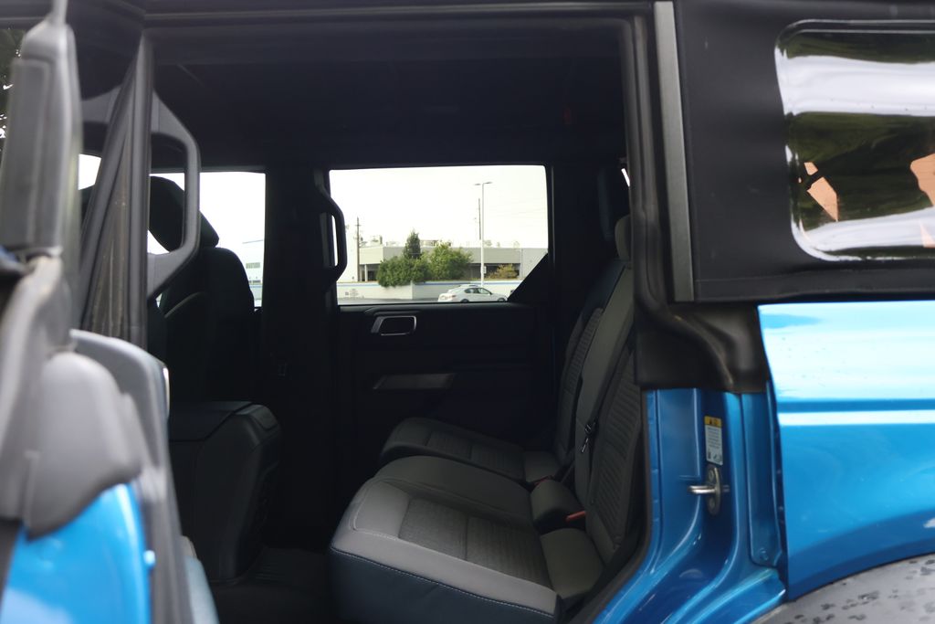 2023 Ford Bronco Outer Banks photo 35