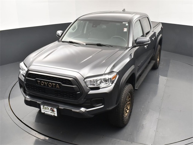 2023 Toyota RAV4 SR5 photo 13