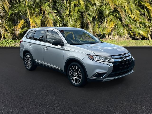 Used 2018 Mitsubishi Outlander ES with VIN JA4AD2A36JZ017535 for sale in Bradenton, FL