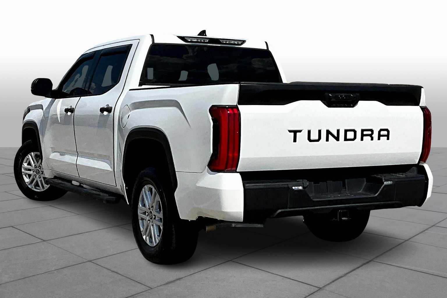 2022 Toyota Tundra SR5 photo 10