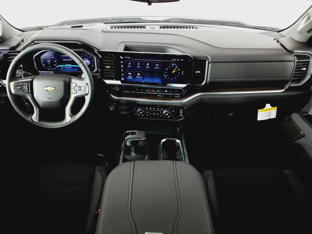 2026 Chevrolet Silverado 1500 LT photo 3