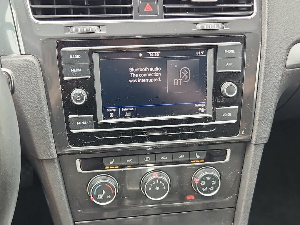 2021 Volkswagen Golf TSI photo 13
