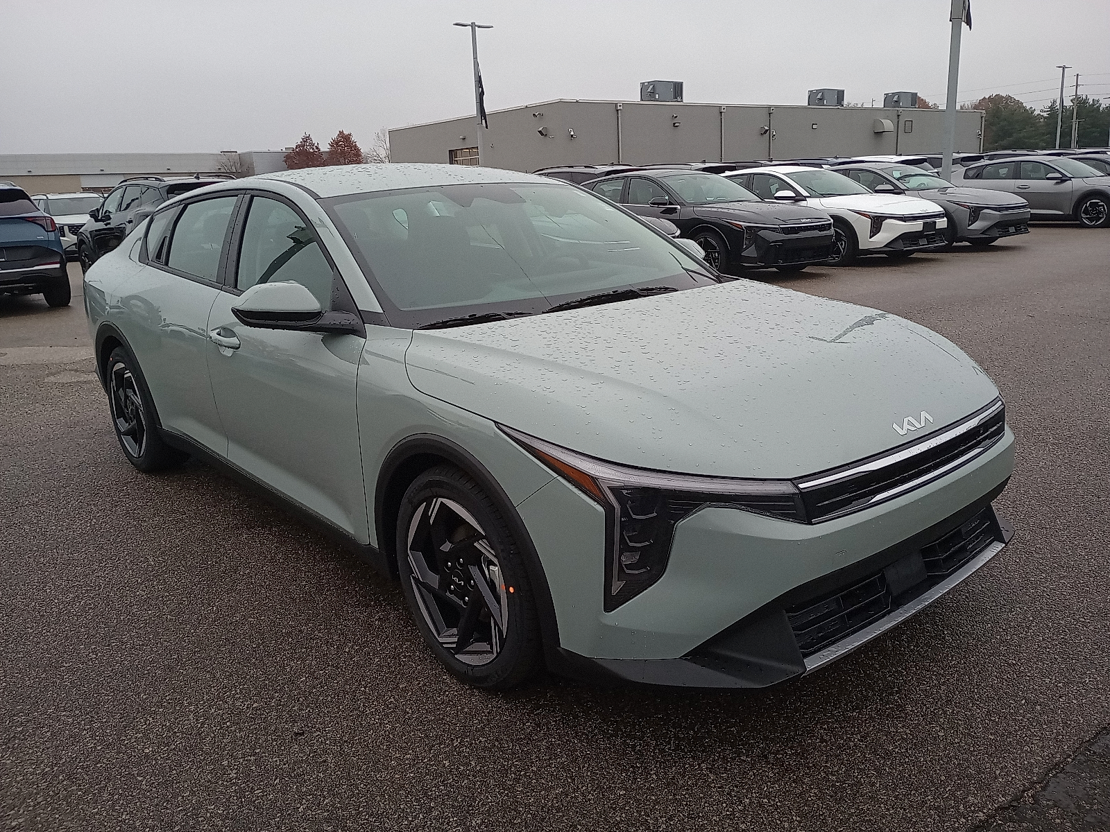 2025 Kia K4 EX's photo