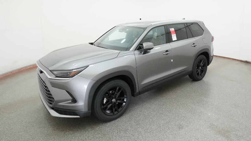 2025 Toyota Grand Highlander Platinum's photo