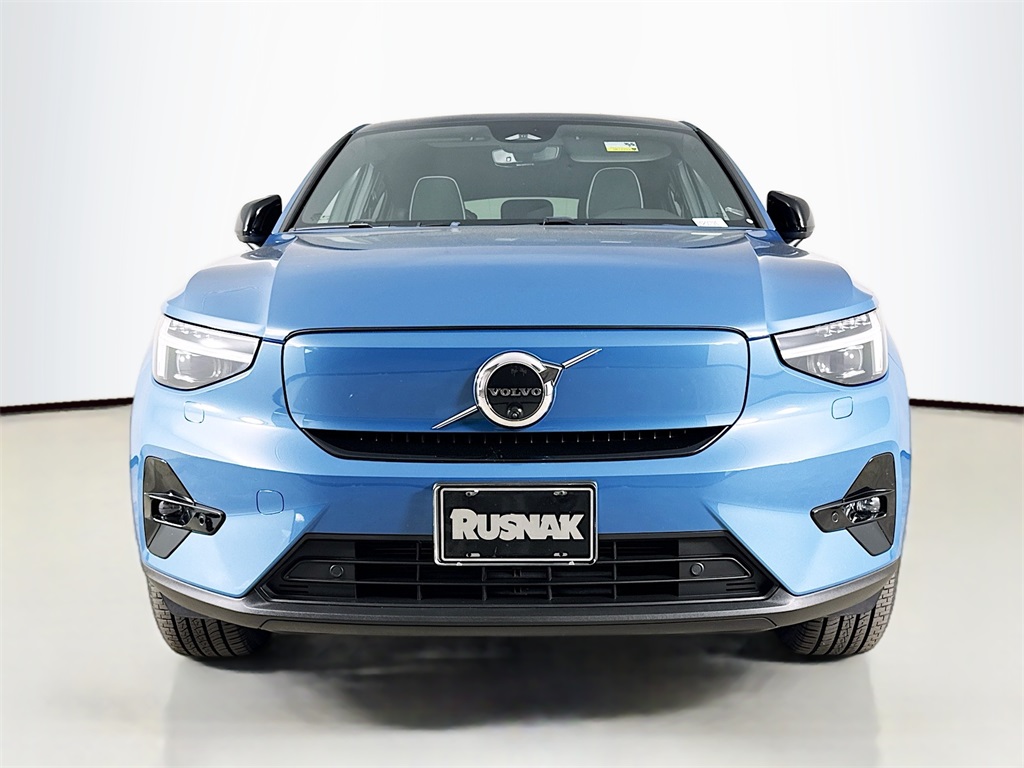 2023 Volvo C40 Recharge Ultimate photo 2