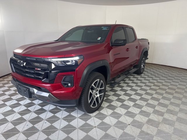 2023 Chevrolet Colorado Z71 photo 3