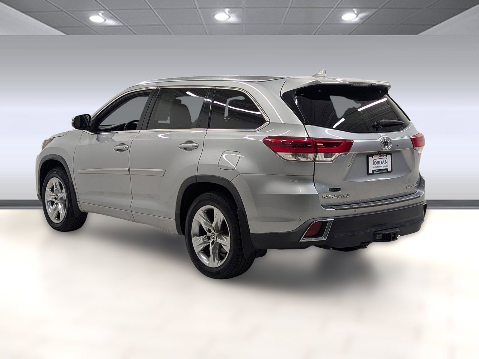 2019 Toyota Highlander Limited photo 2