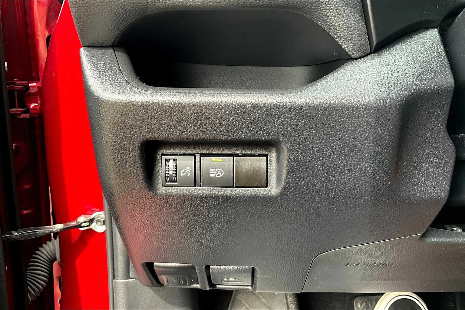 2023 Toyota RAV4 LE photo 32