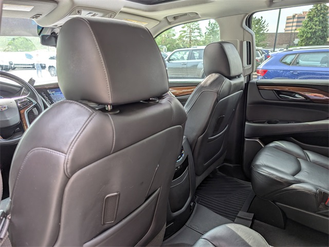 2019 Cadillac Escalade Luxury photo 14
