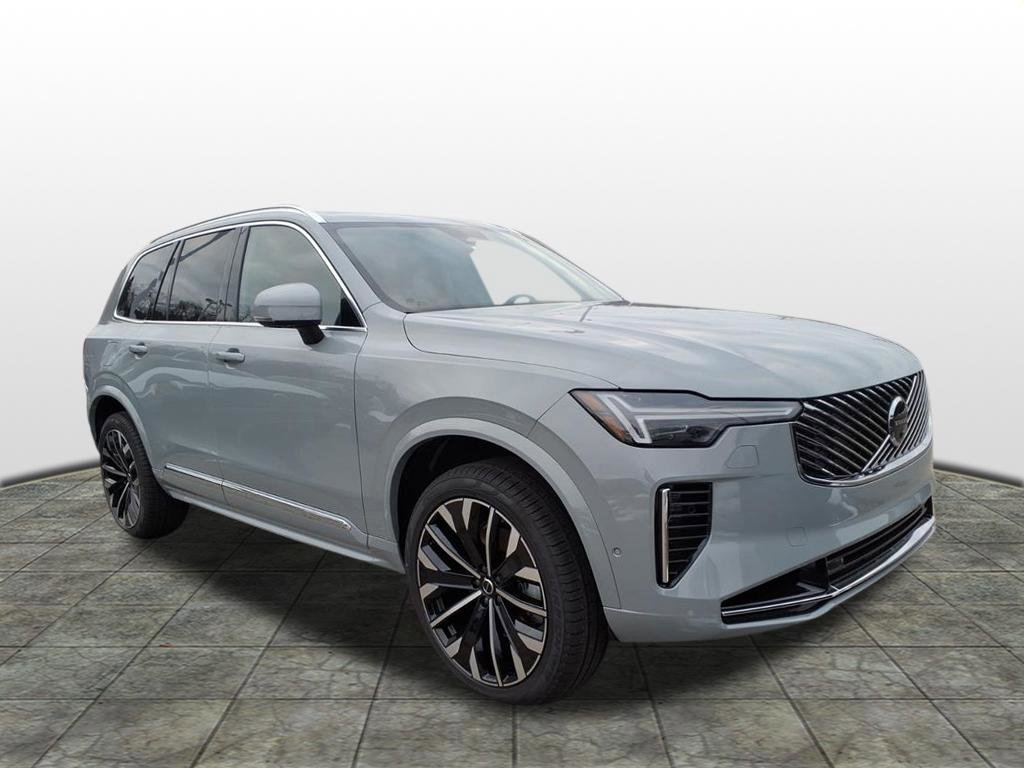 2026 Volvo XC90 Plus's photo