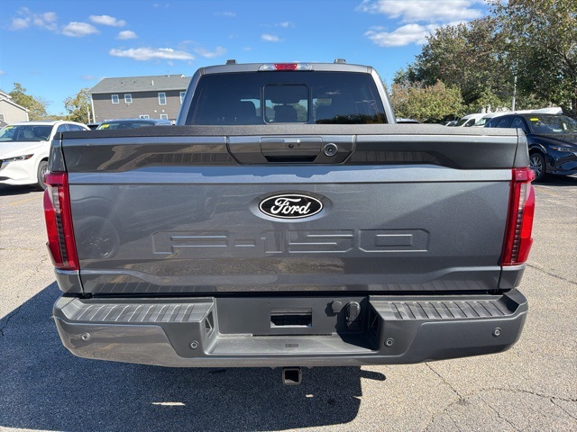 2025 Ford F-150 XLT photo 4