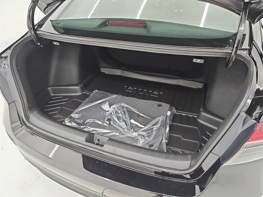 2026 Honda Civic Hybrid photo 14