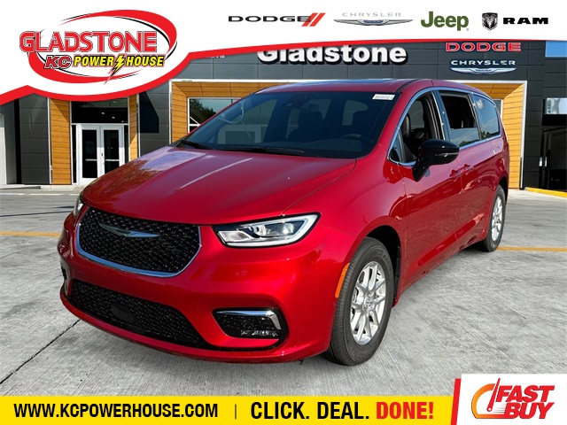 2025 Chrysler Pacifica photo 2