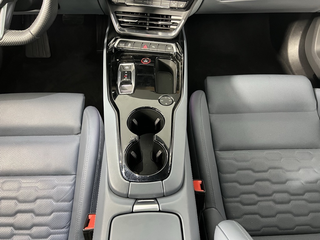 2024 Audi e-tron GT Premium Plus photo 14