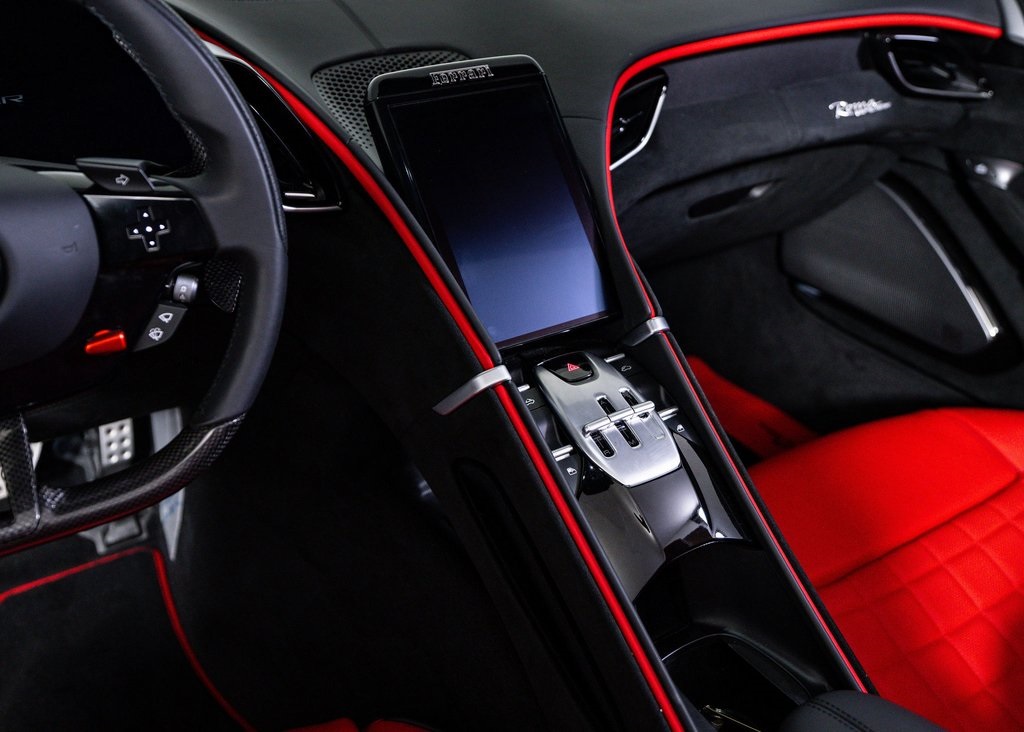 2024 Ferrari Roma Spider Base photo 24