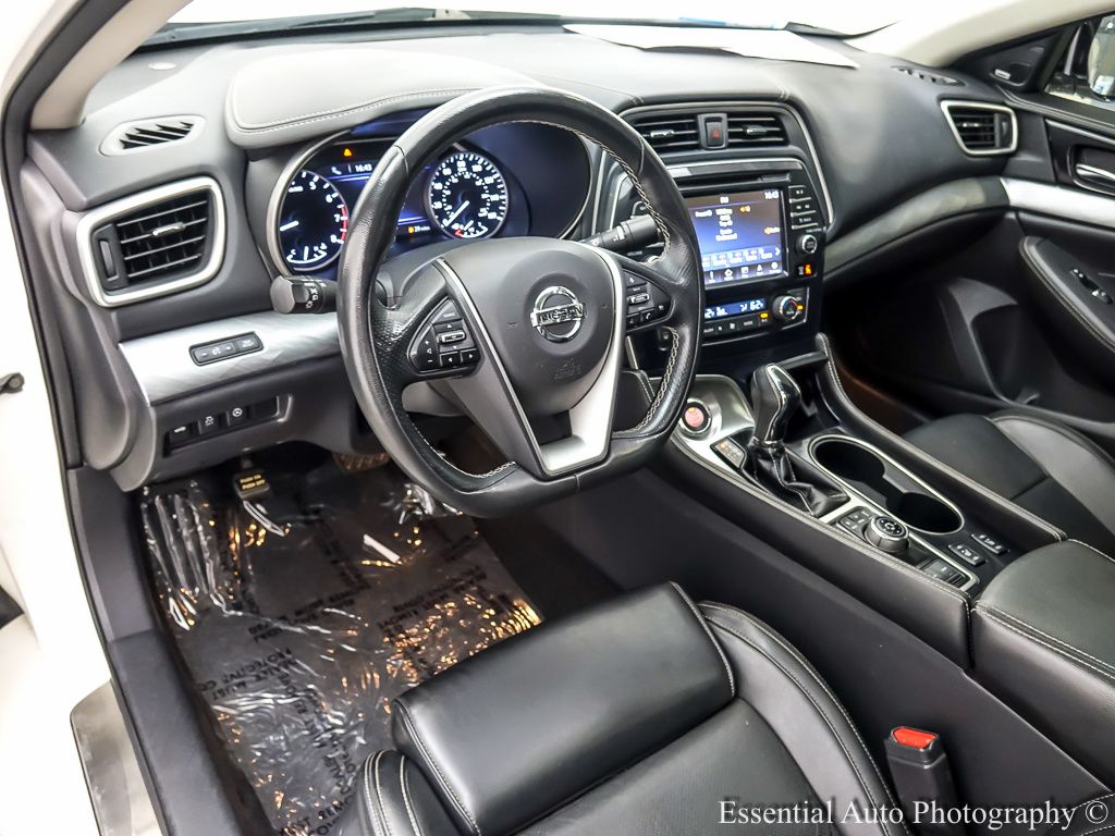 2018 Nissan Maxima SL photo 10