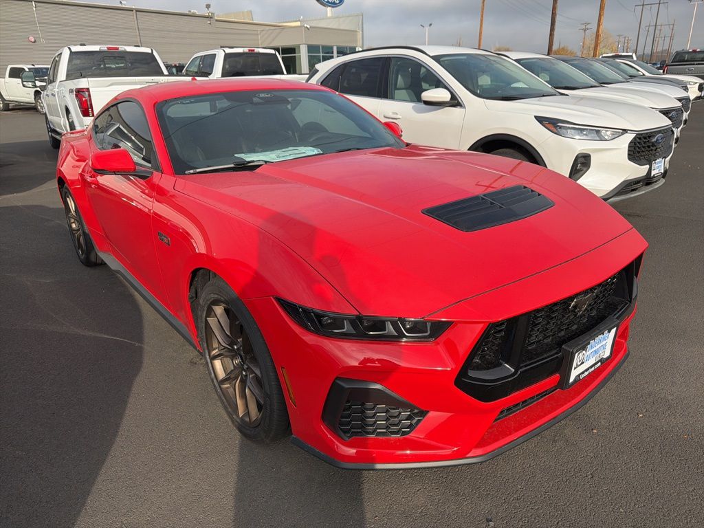 2025 Ford Mustang GT Premium's photo