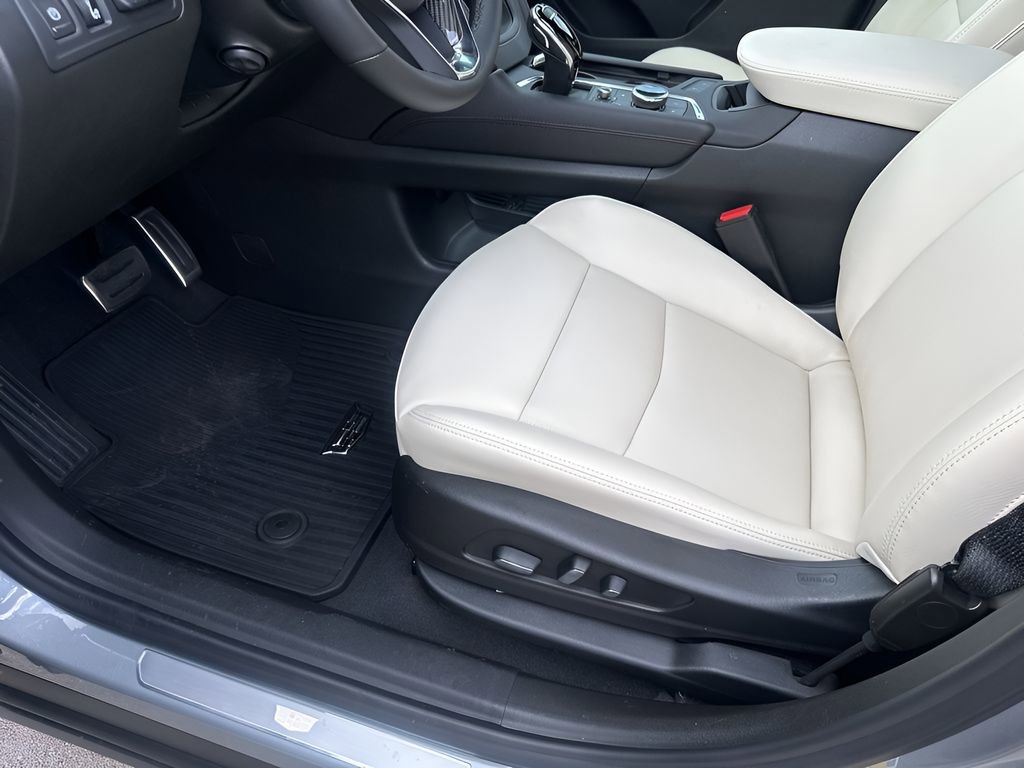 2025 Cadillac XT6 Sport photo 24