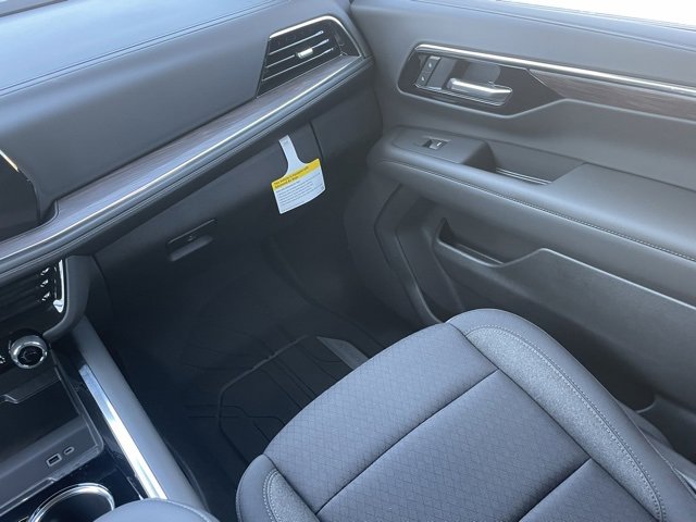 2025 Chevrolet Suburban LS photo 16