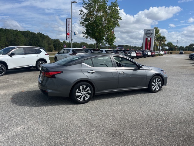 2024 Nissan Altima 2.5 S photo 4
